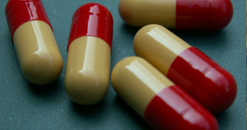 O-uso-do-omeprazol-causa-demencia-dr-fabio-atui